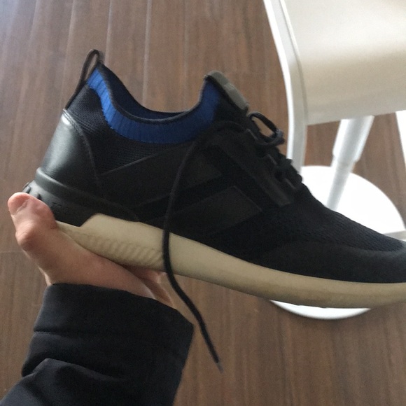 lovely tod’s black and blue sneakers 6/1-2 mint condition - Picture 2 of 6